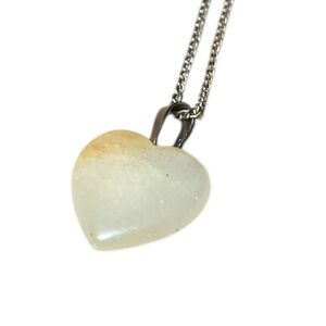 Crystal pendant necklace
unknown chain